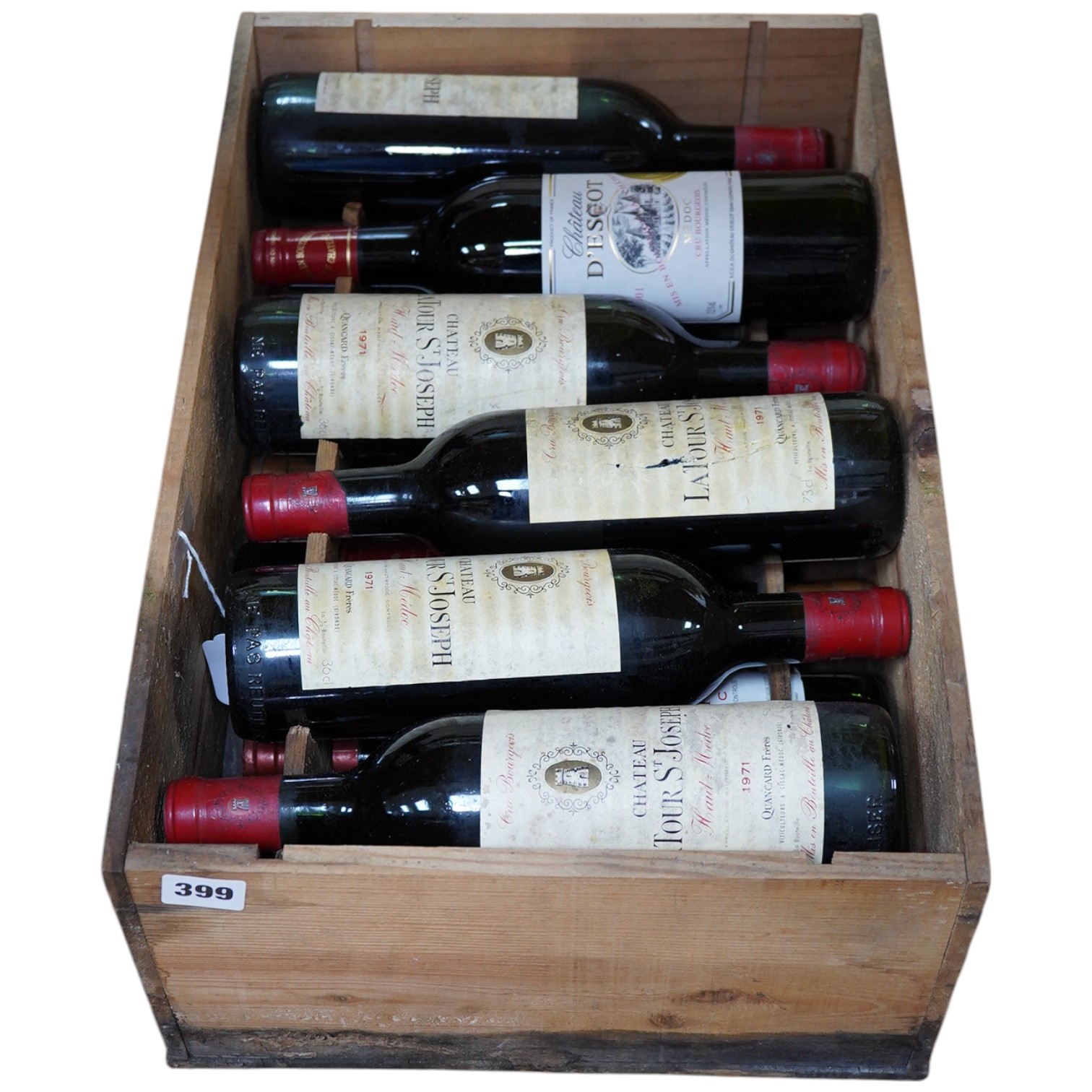 Mixed wine comprising, five Bottles of 1971 Chateau Latour Haut, three Bottles of Chateau D'escot 2001, two bottles of Chateau Picard 1974 St Esteffe, a bottle of Chateau La Golce 1998 Medoc and a bottle of Chateau Rose